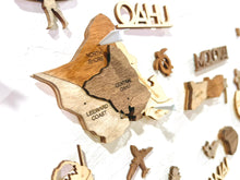 Load image into Gallery viewer, 3D Wood Hawaiian Islands Map 壁掛け木製ハワイ諸島地図【翌日出荷】